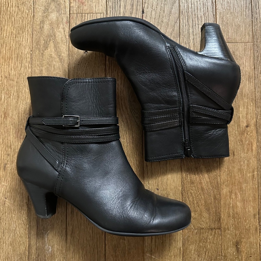 Umberto‎ Raffini Natalia Black Leather Moto Buckle Ankle Boots Women Size 36